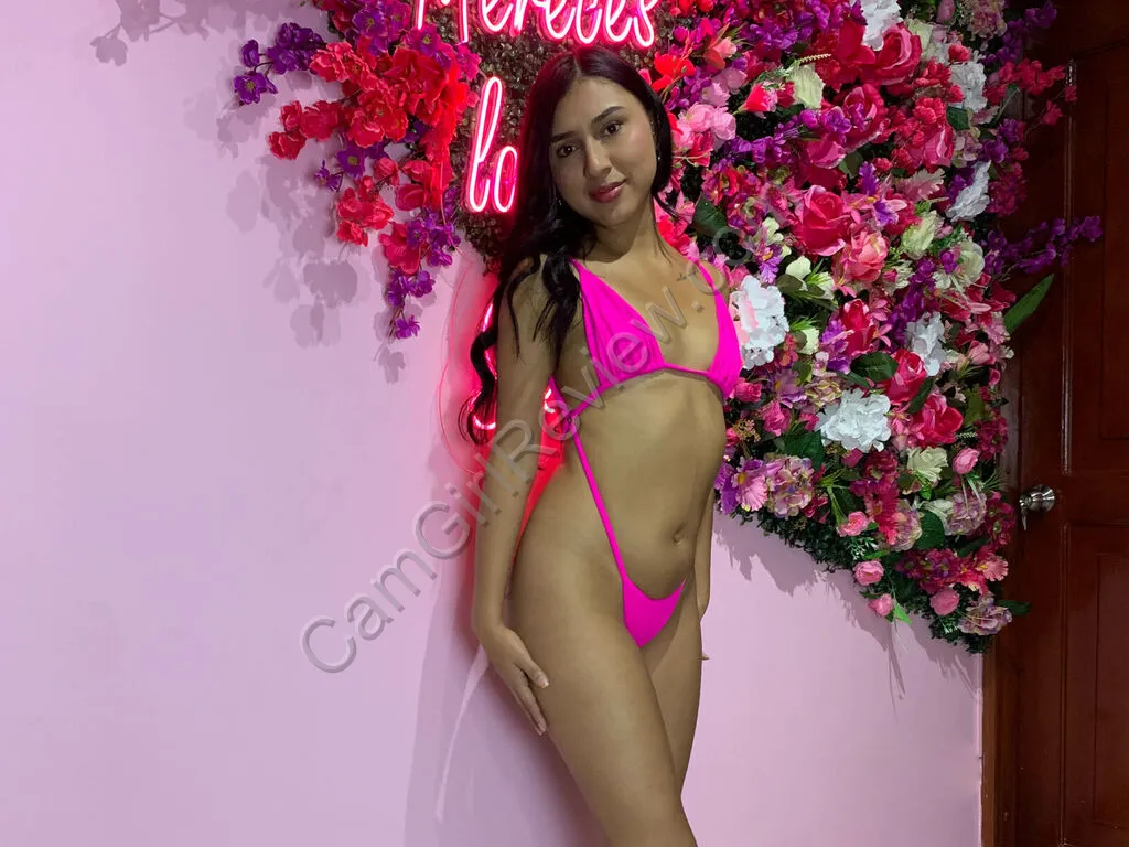 Sofiamorry: The Sensual Latina Webcam Model